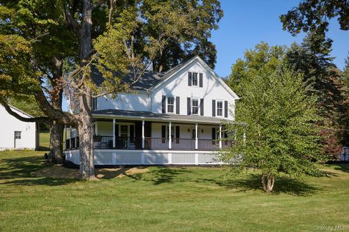 949 Freedom Road, Pleasant Valley, NY, 12569 | Card Image