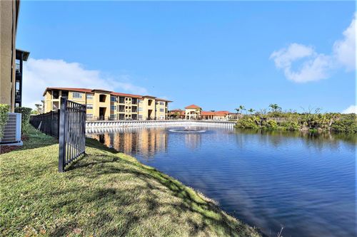 apt-122-4333 Bayside Village Dr, TAMPA, FL, 33615-5563 | Card Image