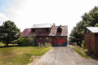 275 Carpenter's Point Rd, House other with 3 bedrooms, 2 bathrooms and 7 parking in Wolfe Island ON | Image 2