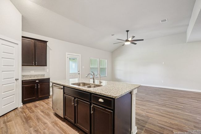 11518 Biddle Hts, House other with 5 bedrooms, 3 bathrooms and null parking in San Antonio TX | Image 15