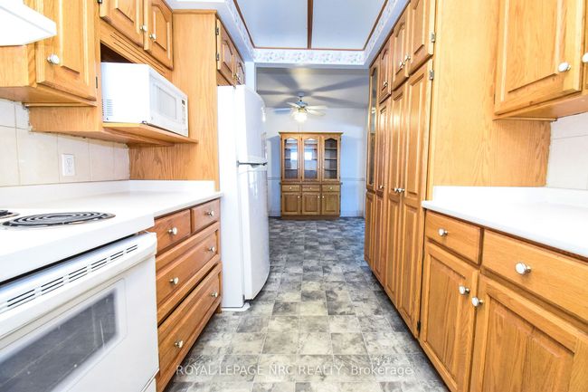 13 Westmount Cres, House other with 4 bedrooms, 2 bathrooms and 3 parking in Welland ON | Image 10
