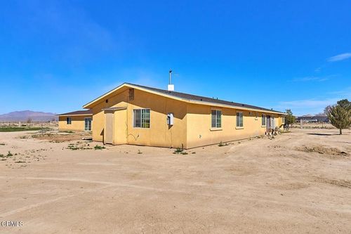 34804 Sunswept Dr, Lucerne Valley, CA, 92356-8830 | Card Image