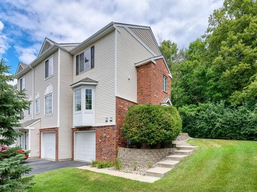 7775 Village St, Chanhassen, MN, 55317-4431 | Card Image
