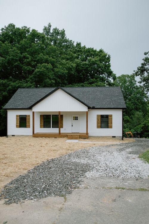 3119 Country Side Dr, Centerville, TN, 37033-5970 | Card Image