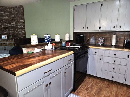 637 Marmot Ln, Grantham, NH, 03753-5459 | Card Image