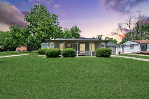 3603 Crosby Cedar Bayou Rd, Baytown, TX, 77521-4709 | Card Image