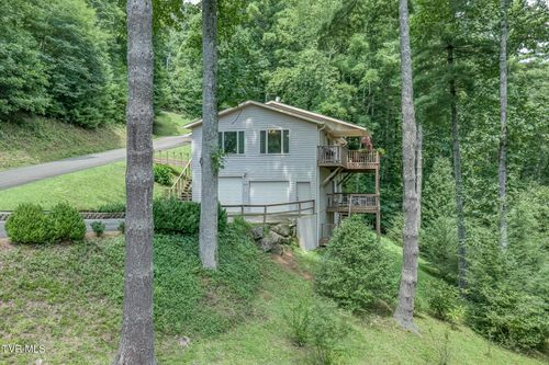 290 Lakeridge Dr, Butler, TN, 37640-5036 | Card Image