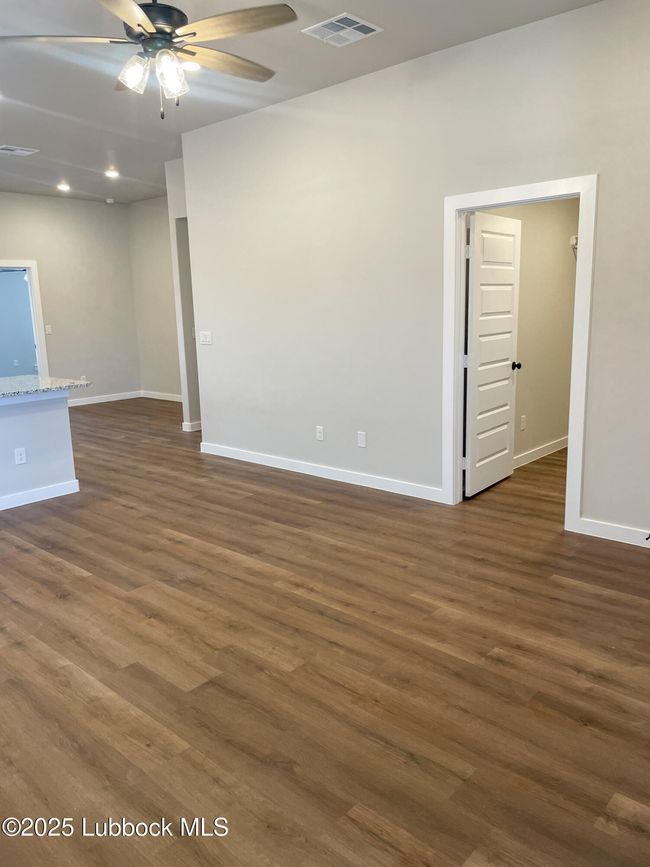 2312 134 Th St, House other with 3 bedrooms, 2 bathrooms and null parking in Lubbock TX | Image 4