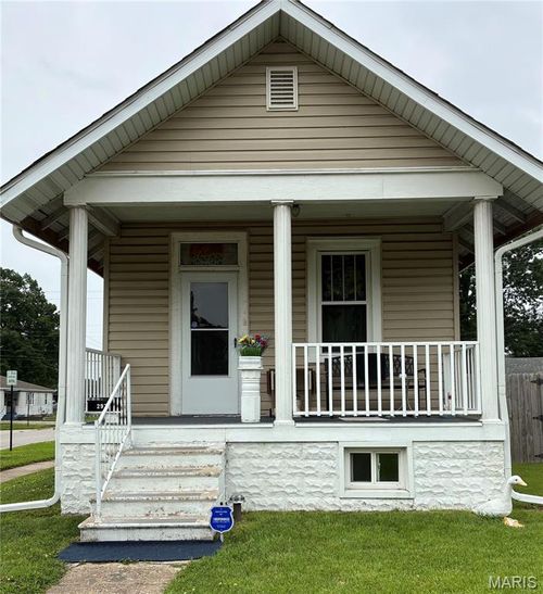 2978 Madison Ave, Granite City, IL, 62040-3615 | Card Image