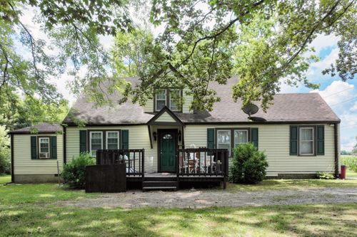 686 Clearview Rd, Cottontown, TN, 37048-9273 | Card Image