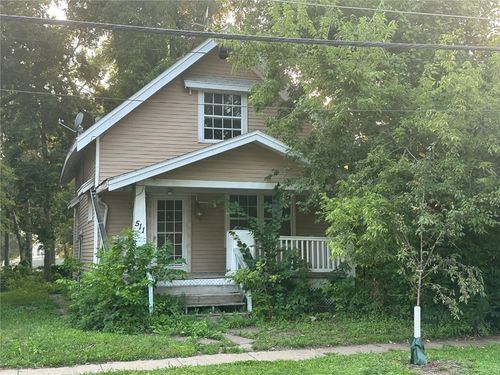 511 18th St Se, Cedar Rapids, IA, 52403-2615 | Card Image