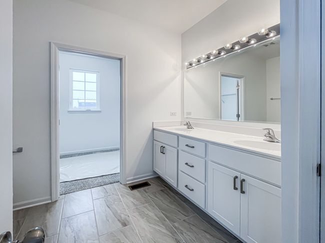 1571 Glenbrooke Ln, Home with 3 bedrooms, 3 bathrooms and 2 parking in New Lenox IL | Image 8