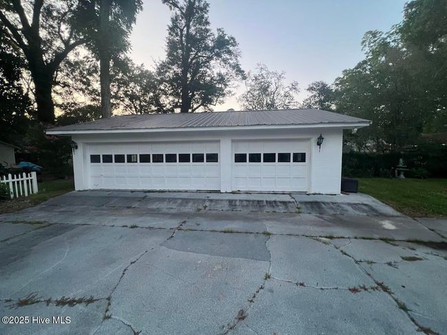313 E 1 St Ave, House other with 3 bedrooms, 2 bathrooms and 3 parking in Chadbourn NC | Image 21