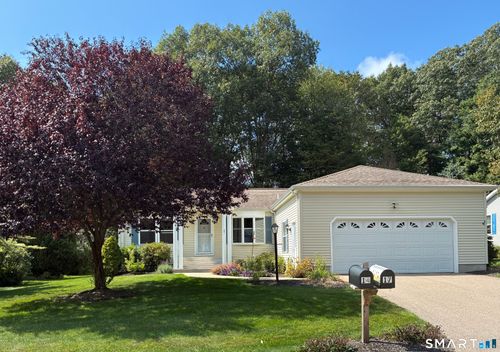 17 Wyndwood Rd, Uncasville, CT, 06382-2073 | Card Image