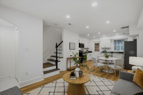 109 Clifford Ave, ALEXANDRIA, VA, 22305-2704 | Card Image