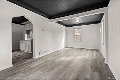 5514 Ashley St, Detroit, MI, 48236-2208 | Card Image