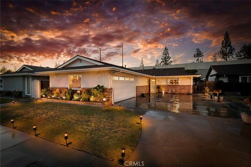 6637 Dillman St, Lakewood, CA, 90713-1723 | Card Image