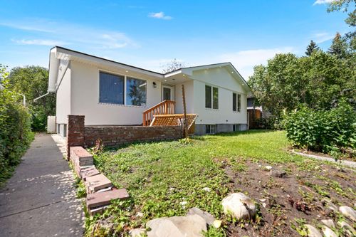 3419 19 St Nw, Calgary, AB, T2L2A9 | Card Image