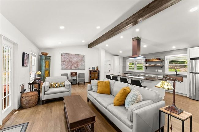 6875 Sunny Brook Ln, House other with 3 bedrooms, 2 bathrooms and 2 parking in Sandy Springs GA | Image 31