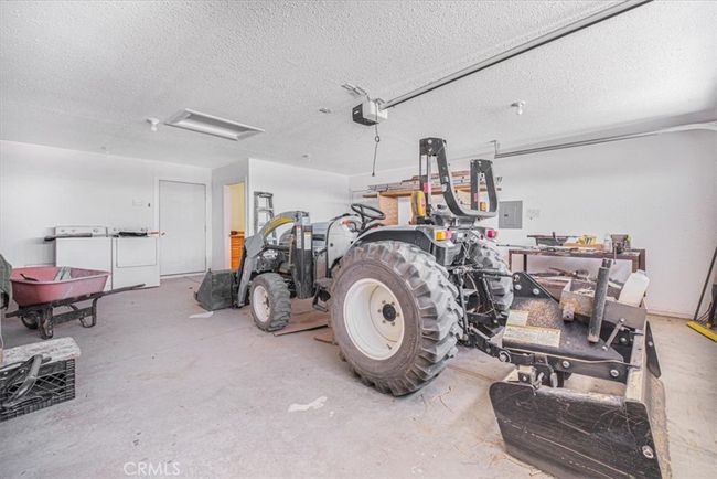 61975 Old Chisholm Trl, House other with 3 bedrooms, 3 bathrooms and 2 parking in Joshua Tree CA | Image 52