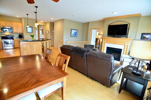 15130 Dundee Ave, Apple Valley, MN, 55124-5892 | Card Image