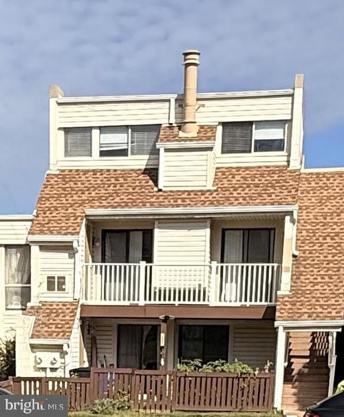 b-1006 Warwick Ct, STERLING, VA, 20164-4911 | Card Image