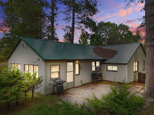 1667 E Walker Rd, Lake City, MI, 49651-9358 | Card Image