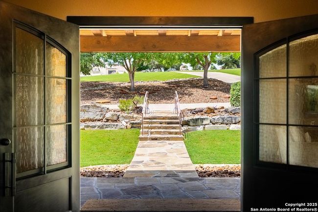 112 Juniper Pt, House other with 4 bedrooms, 5 bathrooms and null parking in Ingram TX | Image 5