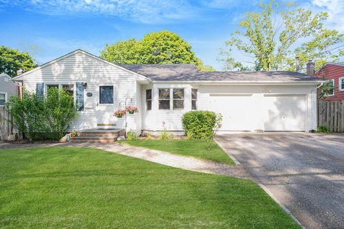 105 1st Ave, Kings Park, NY, 11754-3612 | Card Image