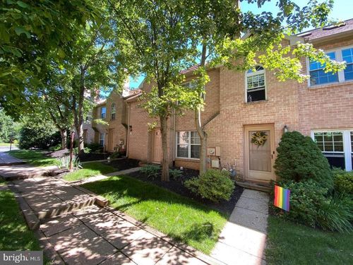 55 Rampart Dr, CHESTERBROOK, PA, 19087-5845 | Card Image