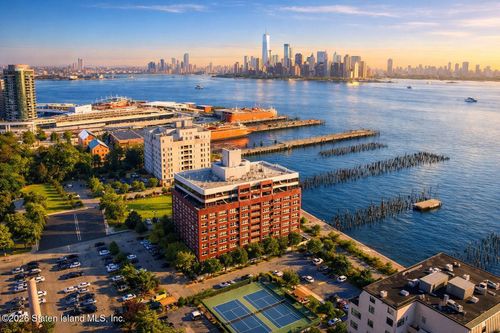 apt-6l-80 Bay Street Lndg, Staten Island, NY, 10301-2556 | Card Image