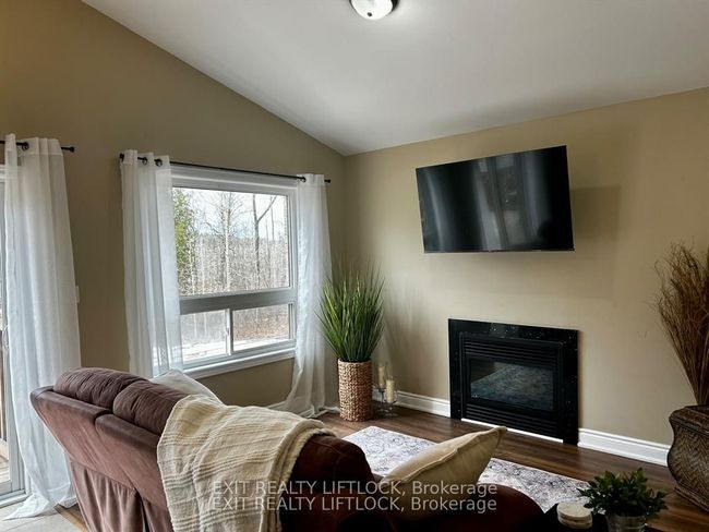 36 White Hart Lane, House other with 3 bedrooms, 2 bathrooms and 4 parking in Hastings ON | Image 7