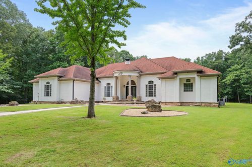 215 Clark Mountain Rd, Huntsville, AL, 35810-6216 | Card Image