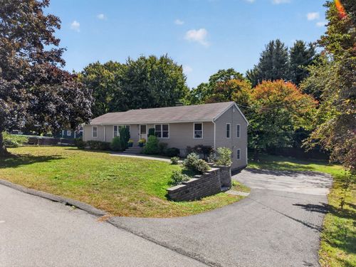 12 Sunset, Derry, NH, 03038 | Card Image
