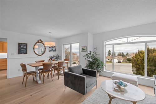 5367 Catalina Dr, Nanaimo, BC, V9V1G8 | Card Image