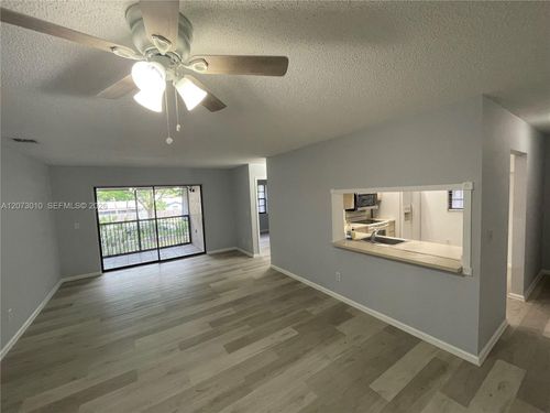 5b-3529 Nw 94th Ave, Sunrise, FL, 33351-6434 | Card Image