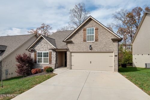 3651 Meredith Lynn Way, Knoxville, TN, 37924-1686 | Card Image