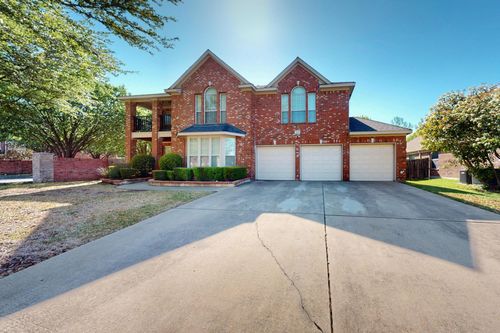 104 Bayonne Dr, Mansfield, TX, 76063-5520 | Card Image