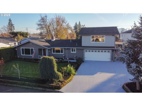 1671 T St, Springfield, OR, 97477-2576 | Card Image