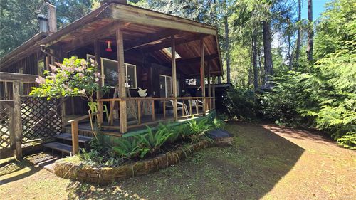 195 Malaspina Dr, Gabriola Island, BC, V0R1X1 | Card Image