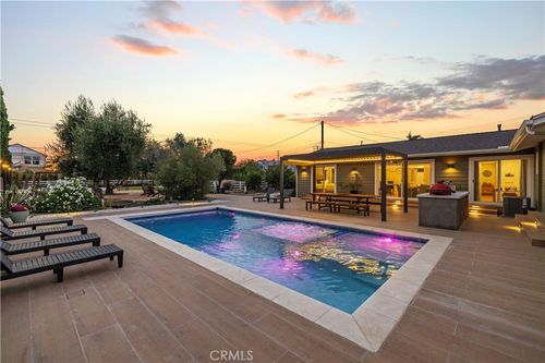 4935 Maureen Ln, Moorpark, CA, 93021-7127 | Card Image