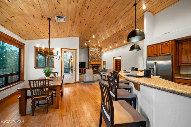 Kitchen/Dining | Image 15
