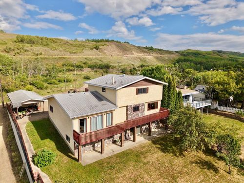 10839 103 Street, Peace River, AB, T8S1K4 | Card Image