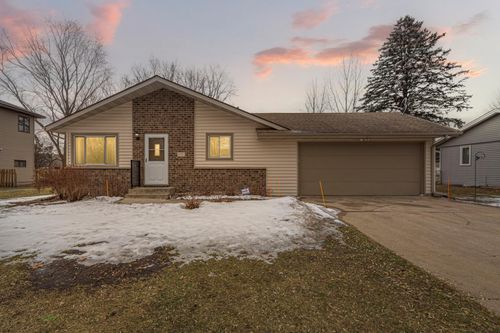 8350 208th Street W, Lakeville, MN, 55044 | Card Image