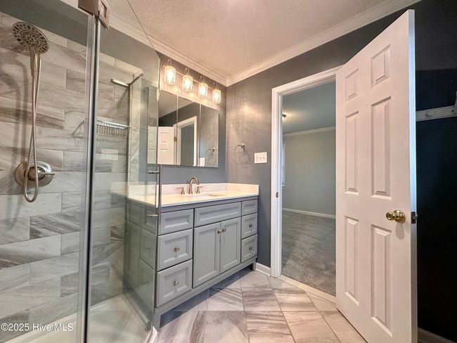 Owners Bathroom | Image 7