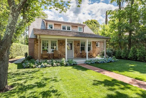128 Halsey St, Southampton, NY, 11968-4010 | Card Image