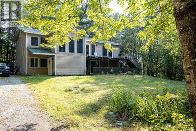 6 Oak Lane, House other with 3 bedrooms, 2 bathrooms and null parking in Grand Lake NS | Image 2