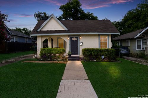 710 W Hollywood Ave, San Antonio, TX, 78212-2627 | Card Image