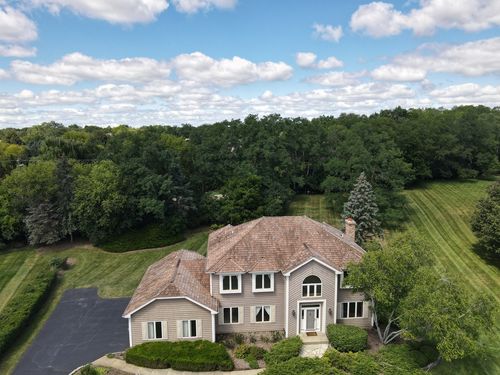 25410 N Cayuga Trl, Lake Barrington, IL, 60010-1184 | Card Image