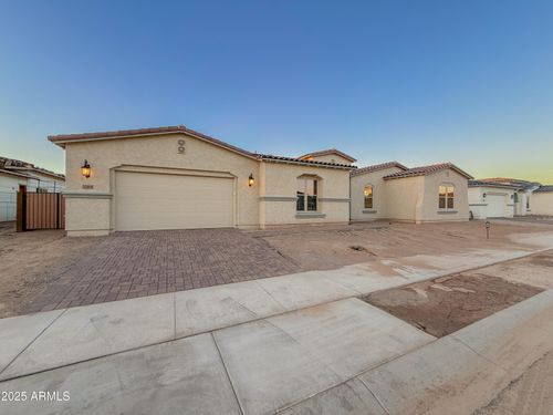 20464 E Calle De Flores, Queen Creek, AZ, 85142-0532 | Card Image